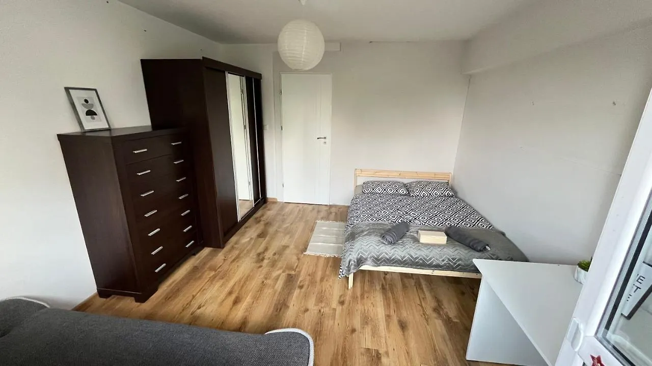 Cozy Room - Nice View Warsaw Homestay